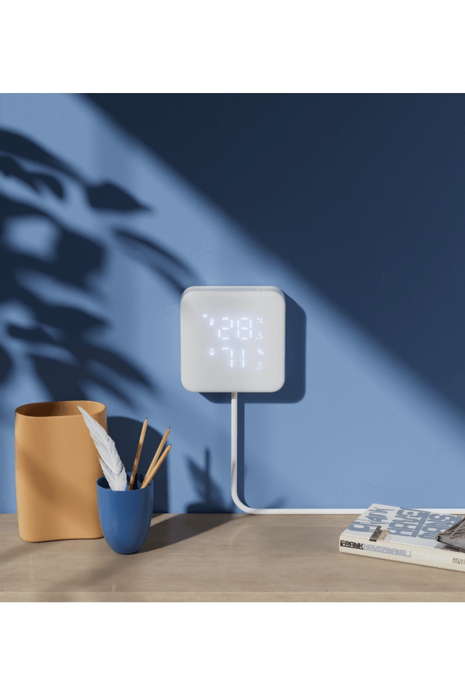 WOOX R7246 Wi-Fi Smart IR Remote with Temp & Humidity Sensor