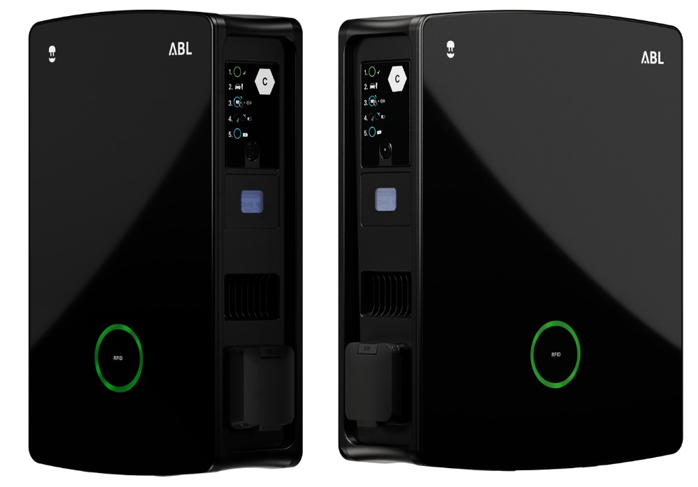 ABL eM4 22 kW / Twin / Shutter / Controller / Standard / Black